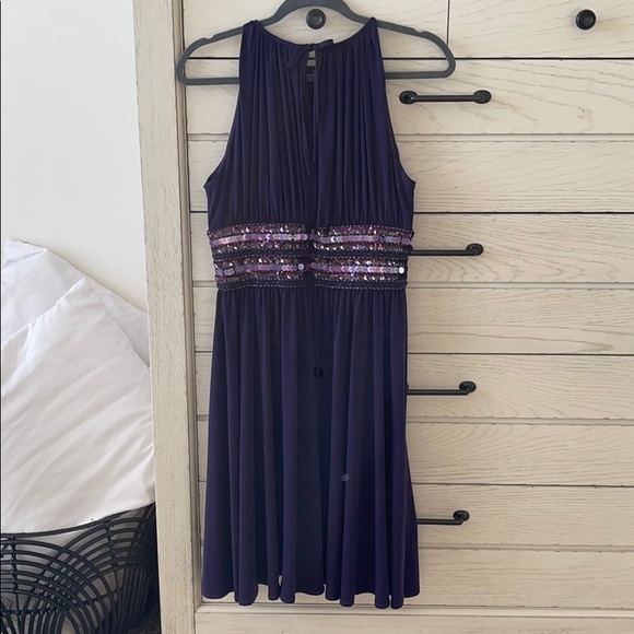 JS Boutique Purple Keyhole Dress - Picture 2 of 7